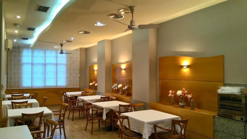Hotel Vilagarcia Вильягарсия-де-Ароса Экстерьер фото