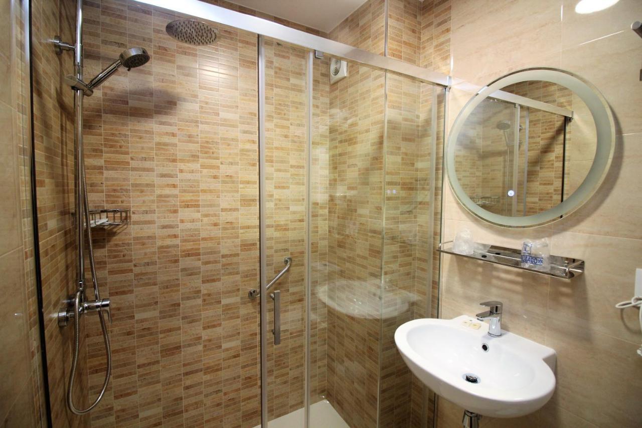 Hotel Vilagarcia Вильягарсия-де-Ароса Экстерьер фото
